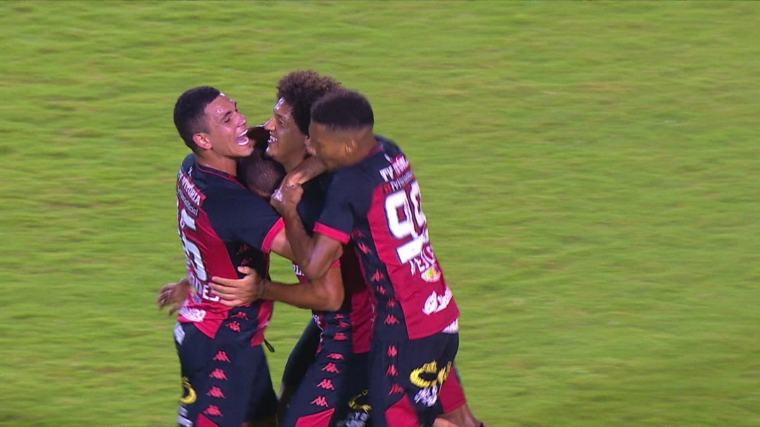 Vitória 2 x 2 CRB